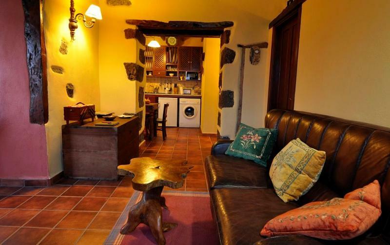 Casa Abuela Amparo Holiday home *
